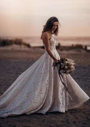 Strapless Lace Over Sweet Wedding Dress Strapless Lace Over Sweet Wedding Dress